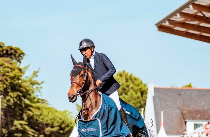 René López conquista el podio en el Jumping International de La Baule